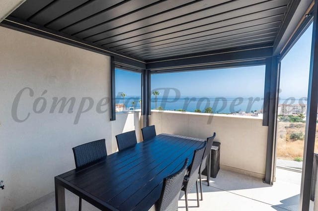 3 soveværelse Villa til salg i Torrox-Costa, Torrox med swimmingpool garage - € 595.000 (Ref: 9103156)