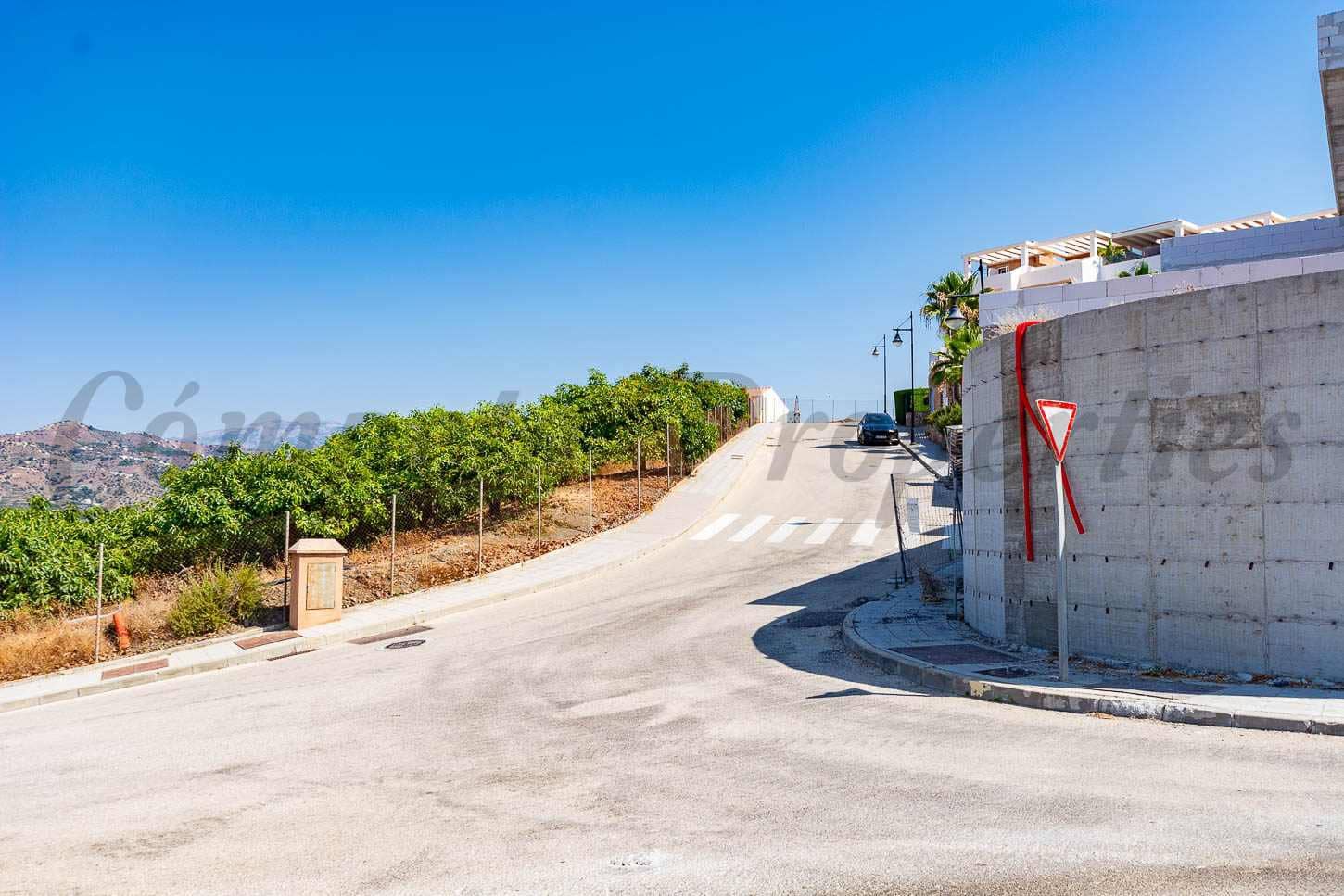 Byggetomt til salgs i Torrox-Costa - € 180 000 (Ref: 9103478)