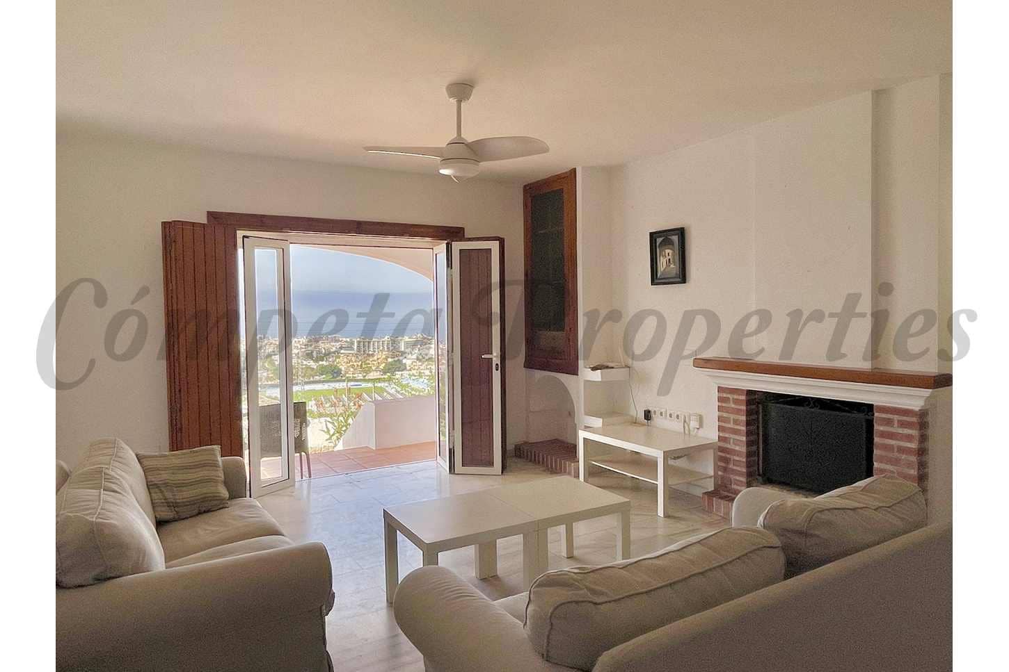 2 bedroom Villa for sale in Nerja with pool - € 650,000 (Ref: 9103869)