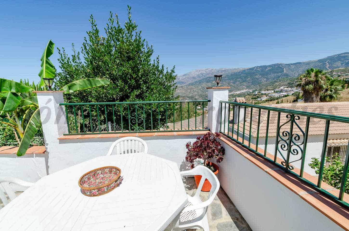 2 soveværelse Villa til leje i Competa med swimmingpool - € 1.000 (Ref: 9106937)