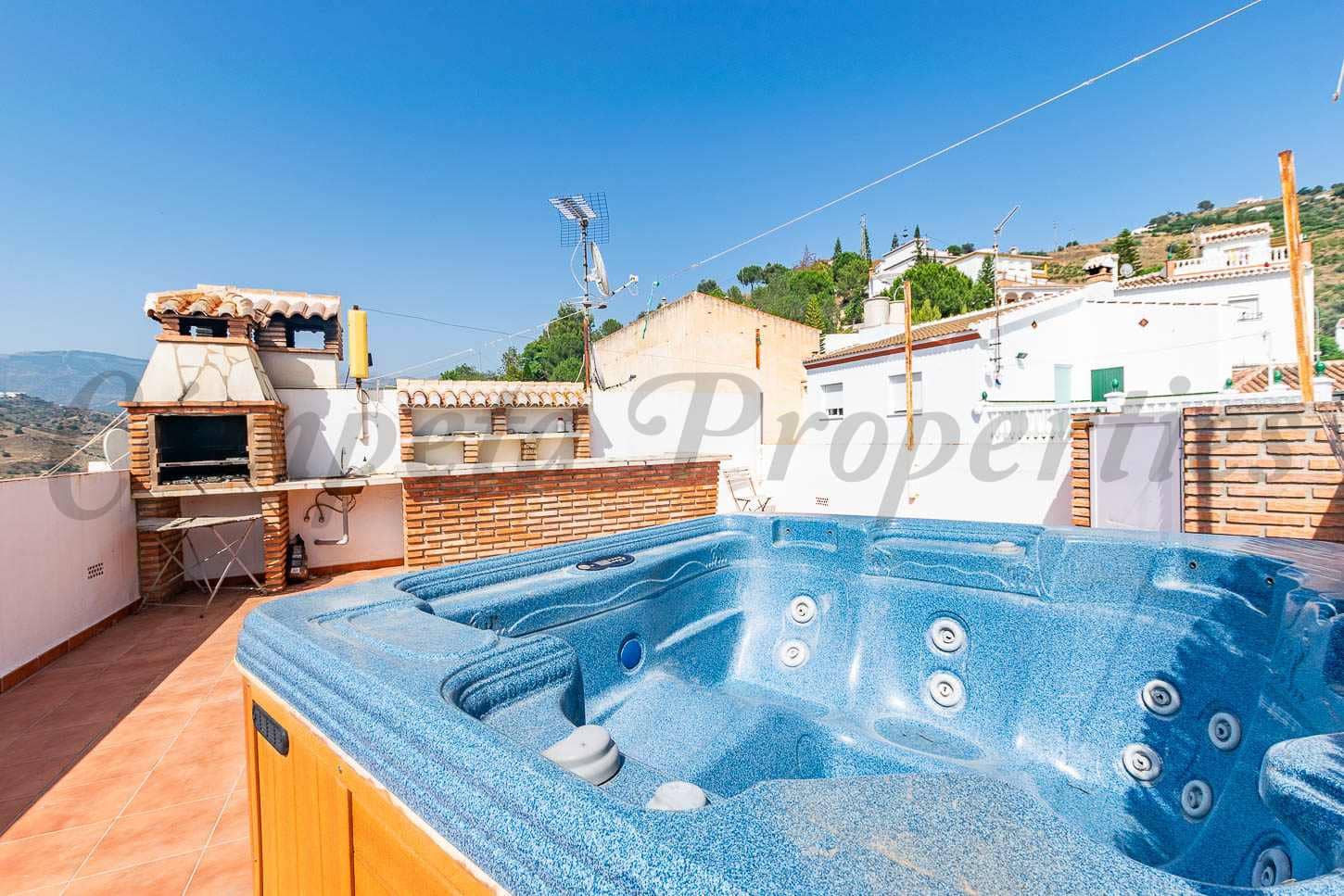 3 soveværelse Lejlighed til salg i Sayalonga - € 262.500 (Ref: 9109152)