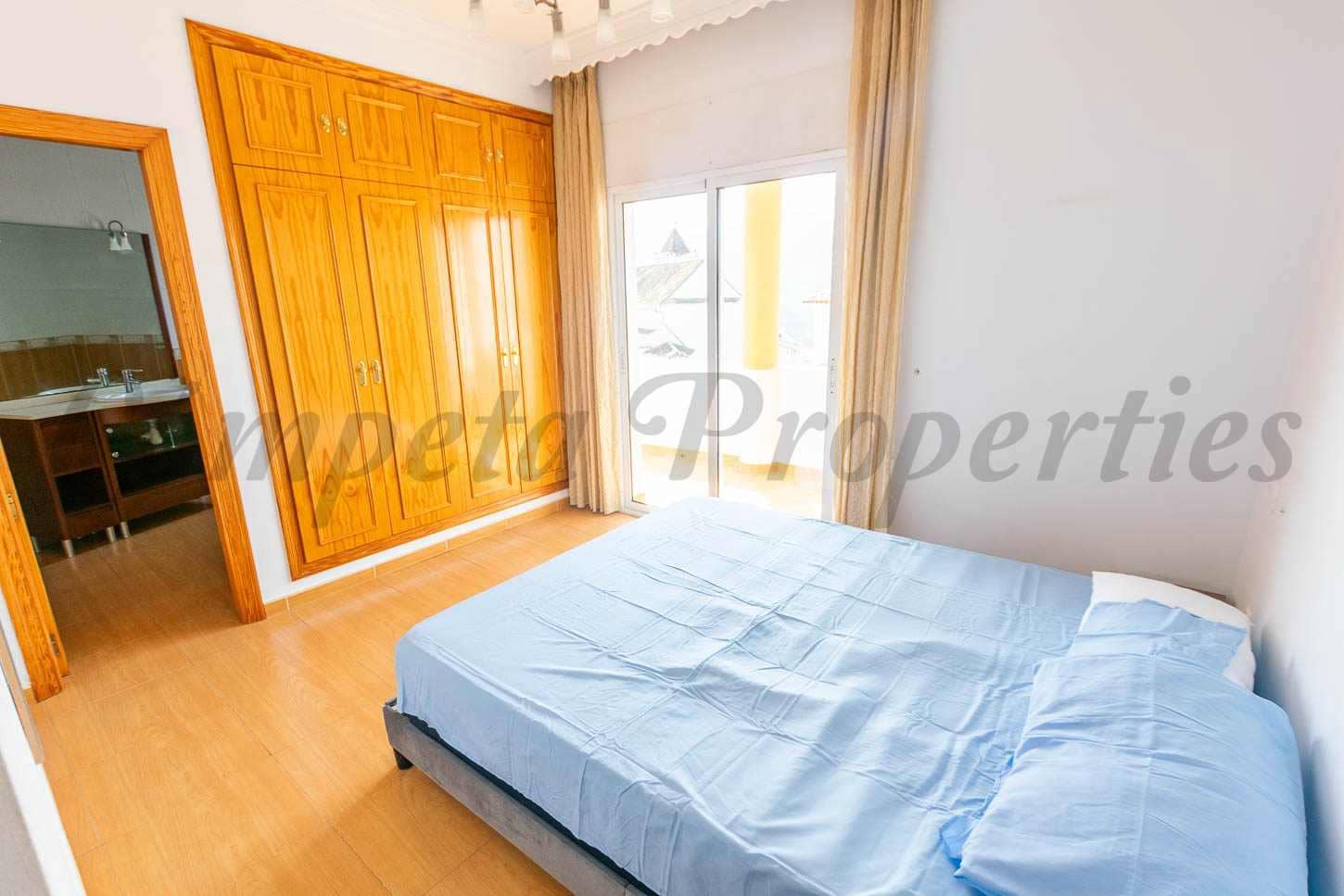 3 soveværelse Lejlighed til salg i Sayalonga - € 262.500 (Ref: 9109152)