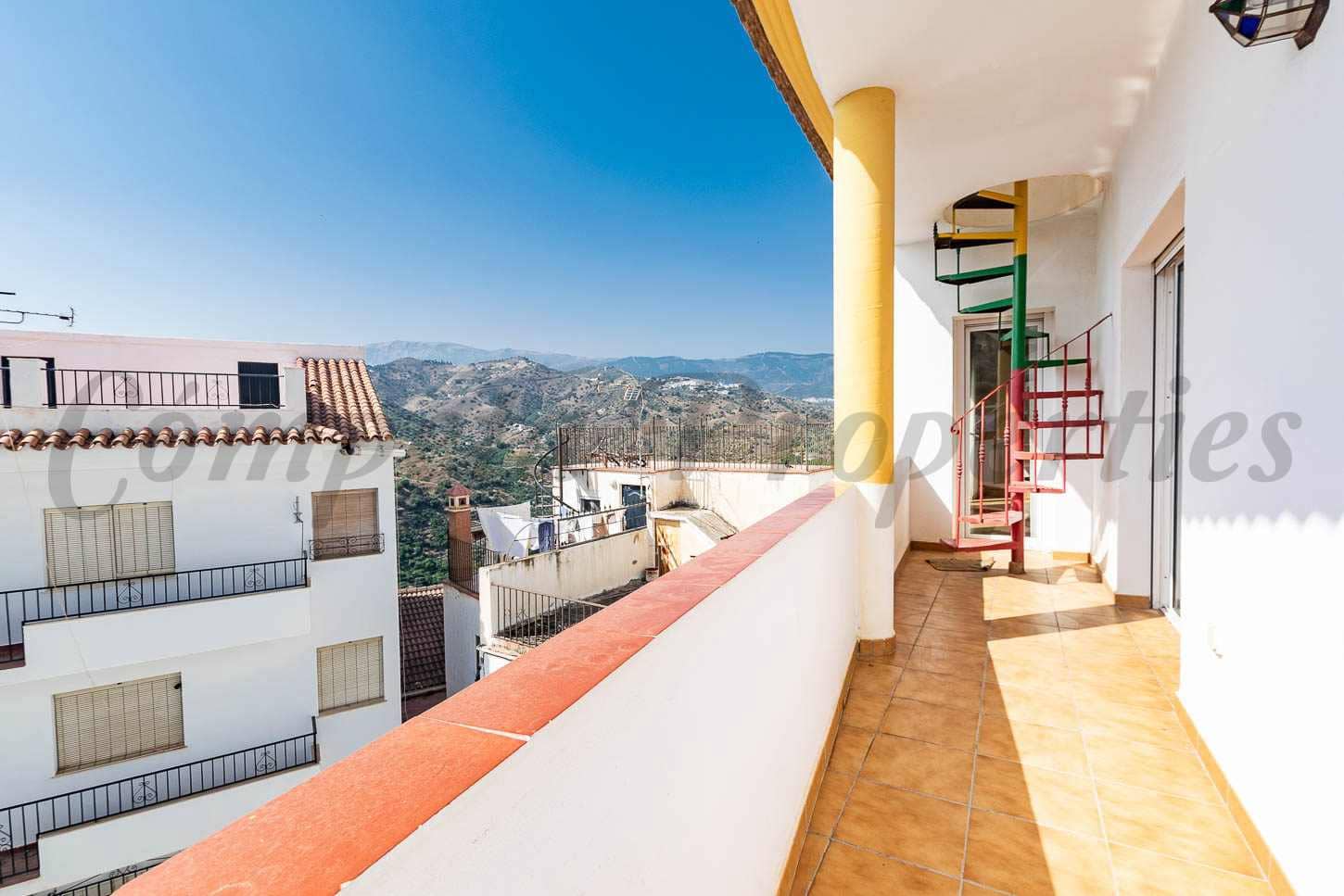 3 soveværelse Lejlighed til salg i Sayalonga - € 262.500 (Ref: 9109152)