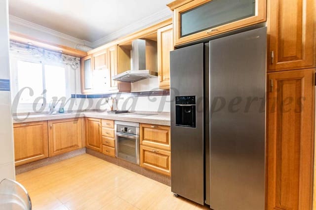 3 sovrum Lägenhet till salu i Sayalonga - 262 500 € (Ref: 9109152)