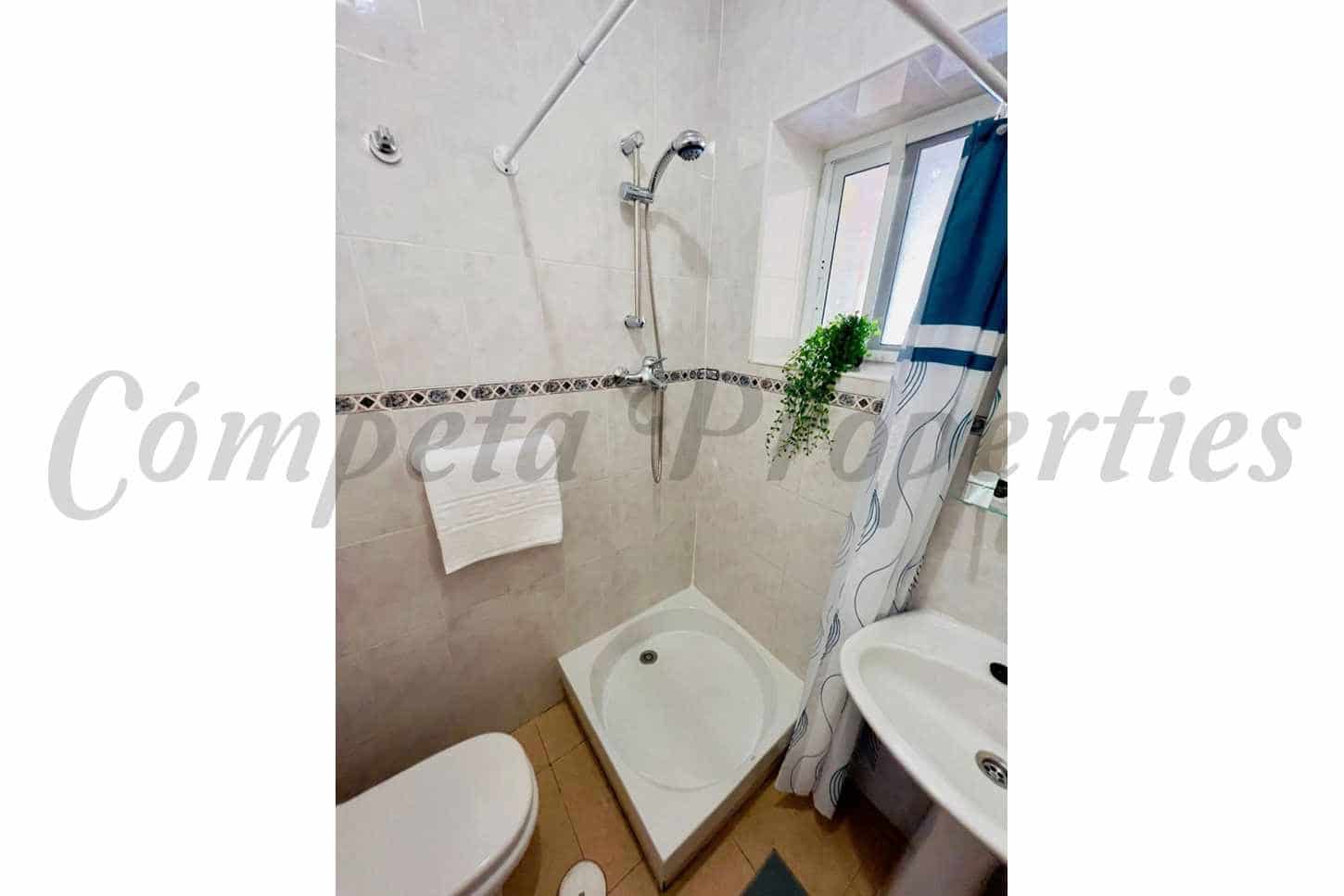 2 bedroom Finca/Country House for sale in Torrox with pool - € 260,000 (Ref: 9114490)