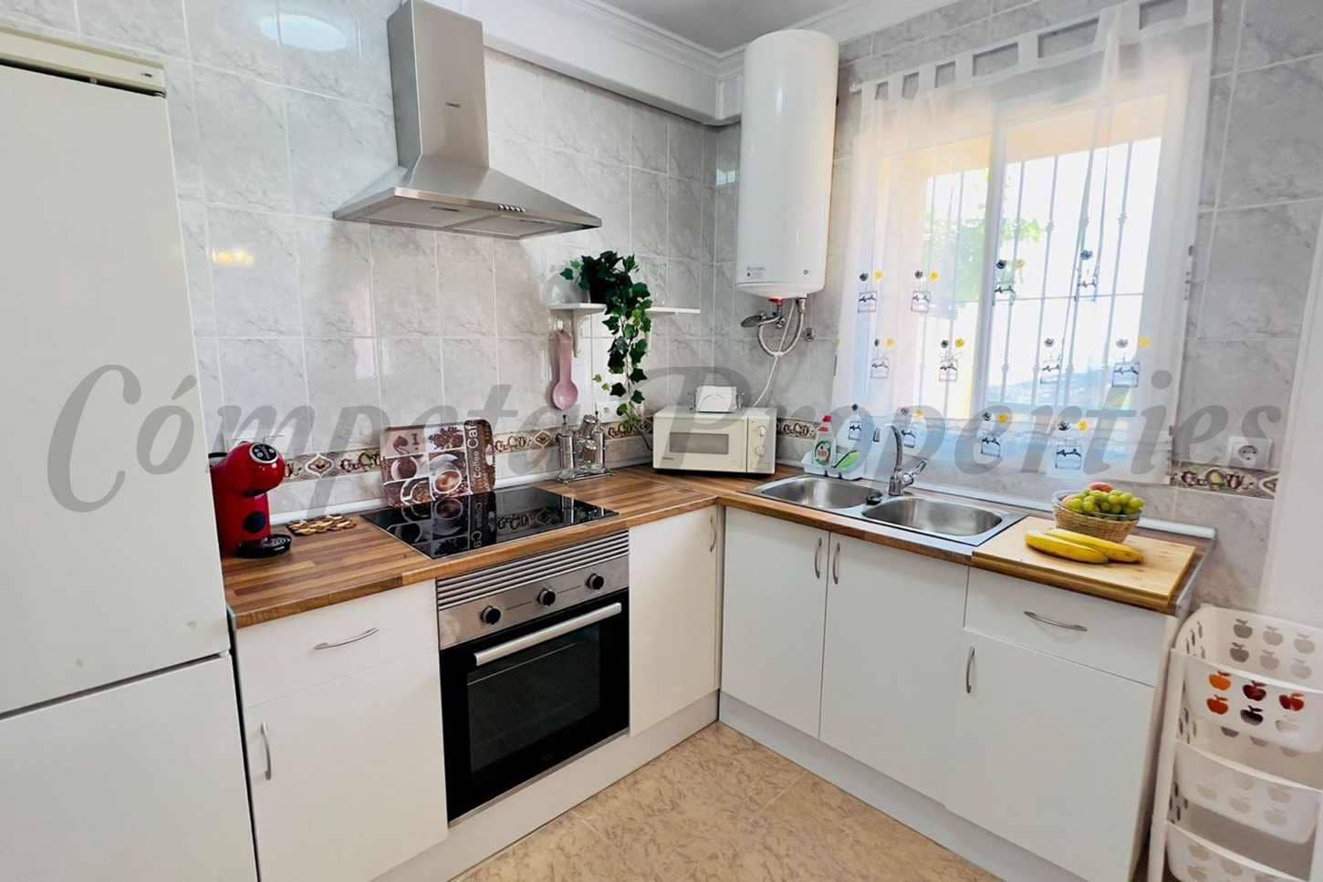 2 bedroom Finca/Country House for sale in Torrox with pool - € 260,000 (Ref: 9114490)