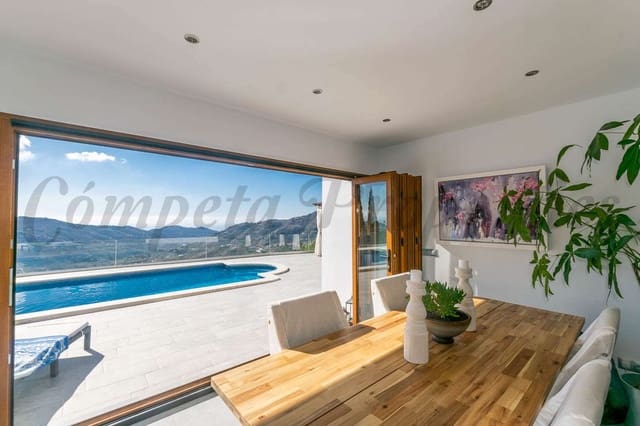 5 bedroom Villa for sale in Cómpeta with pool - € 695,000 (Ref: 9123795)