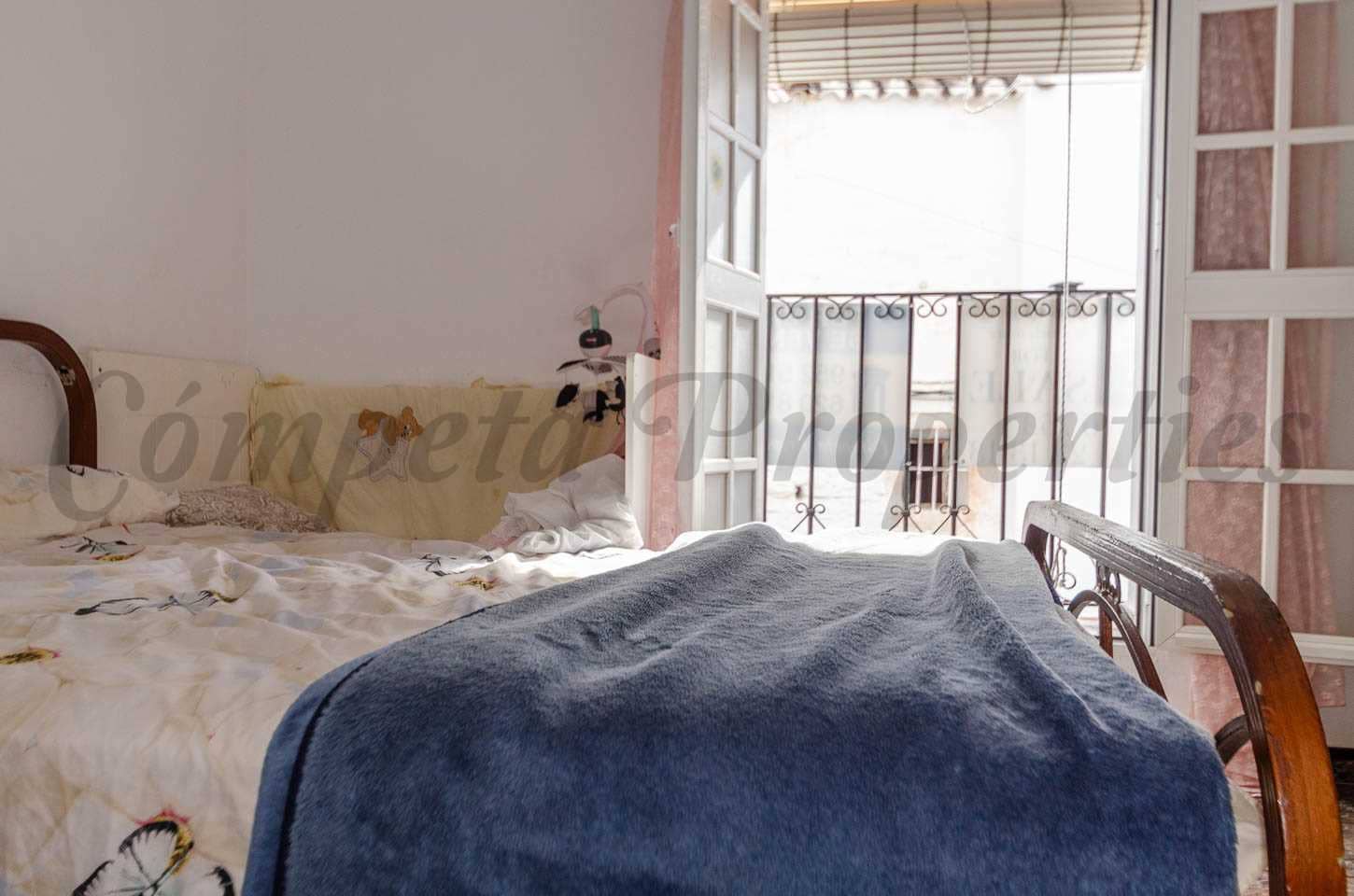 4 soveværelse Byhus til salg i Sayalonga - € 139.000 (Ref: 9127222)