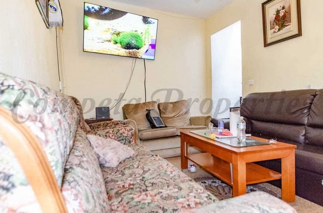 4 soveværelse Byhus til salg i Sayalonga - € 139.000 (Ref: 9127222)