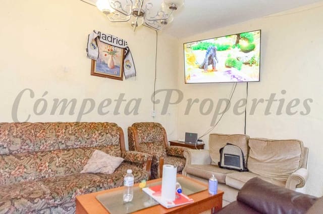 4 soveværelse Byhus til salg i Sayalonga - € 139.000 (Ref: 9127222)