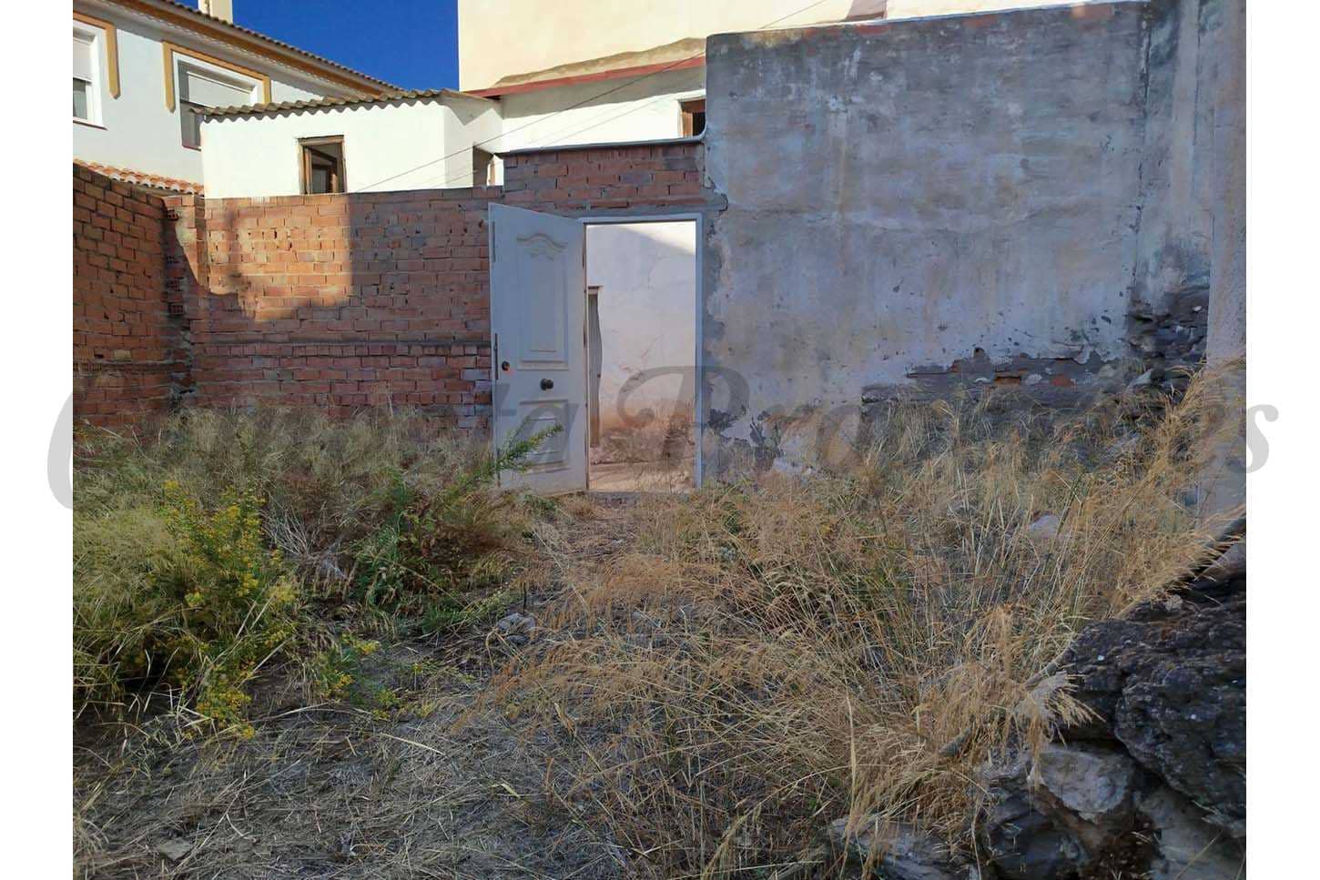 4 soveværelse Byhus til salg i Sayalonga - € 139.000 (Ref: 9127222)