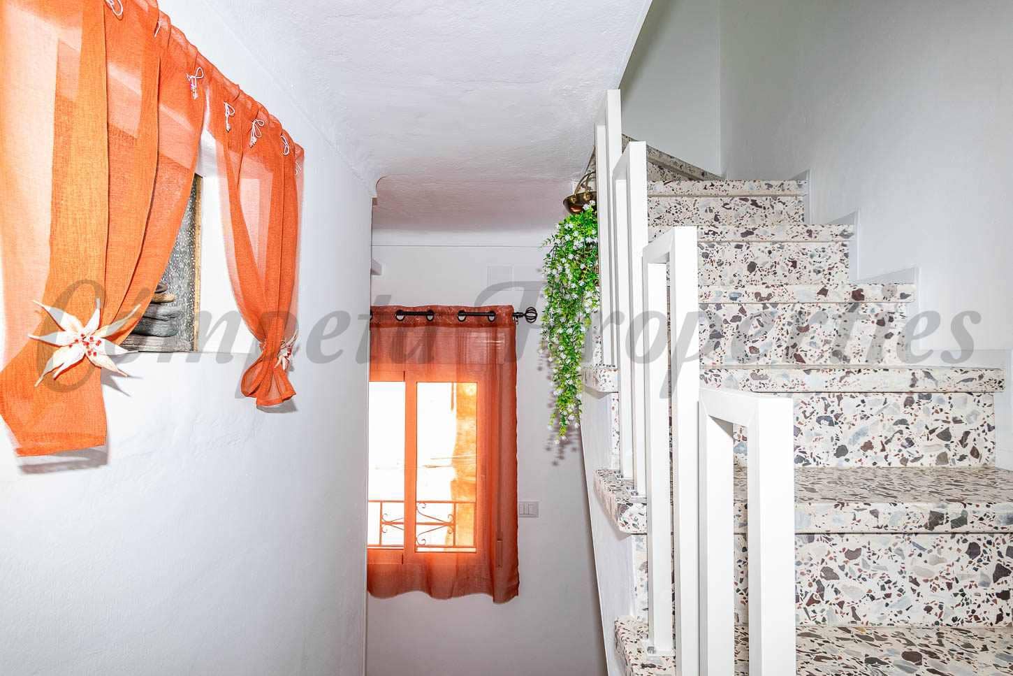 2 sovrum Hus till salu i Torrox - 179 000 € (Ref: 9131802)