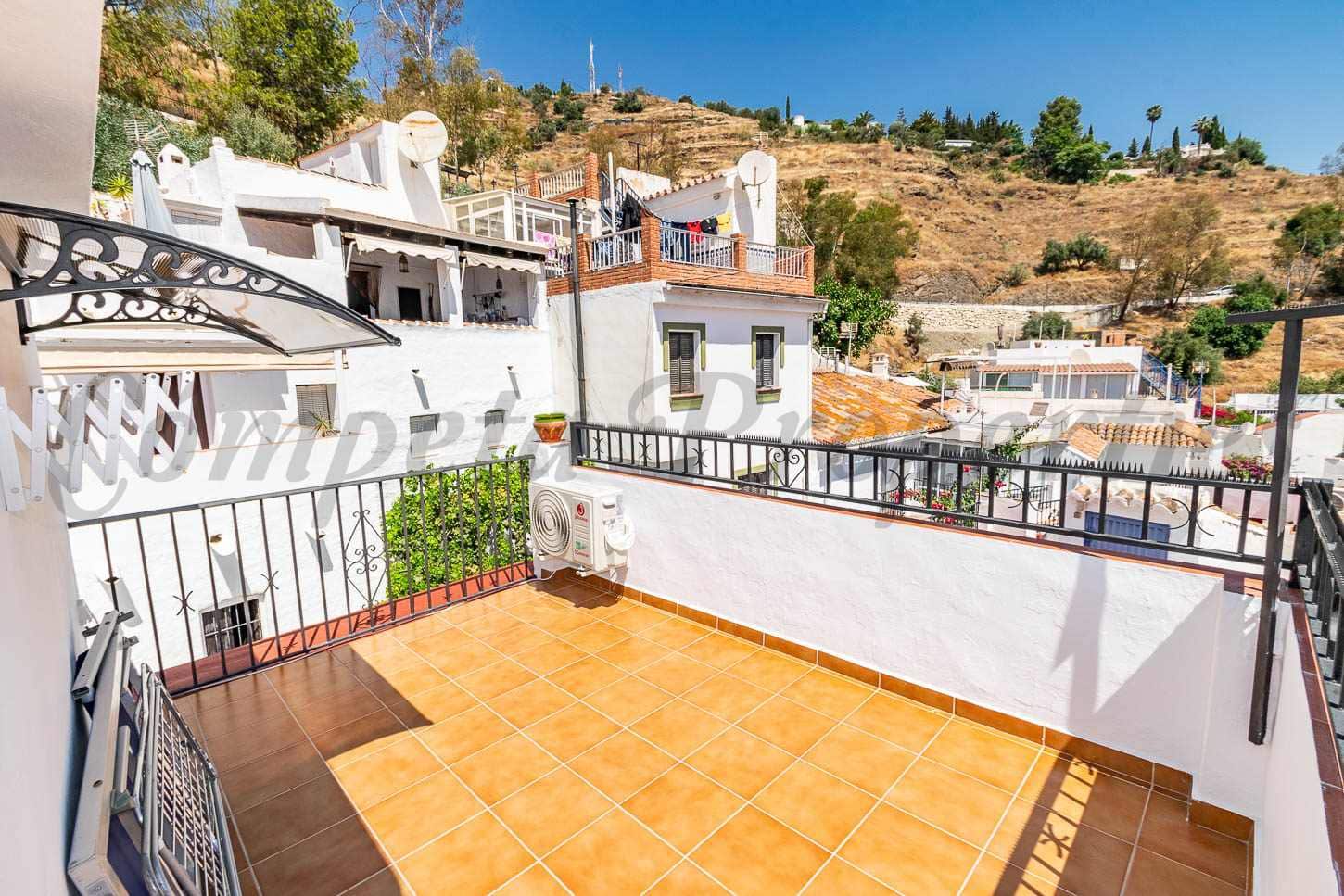 2 sovrum Hus till salu i Torrox - 179 000 € (Ref: 9131802)