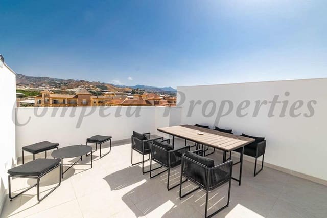 3 soveværelse Lejlighed til leje i Torrox-Costa, Torrox med swimmingpool garage - € 1.500 (Ref: 9137423)