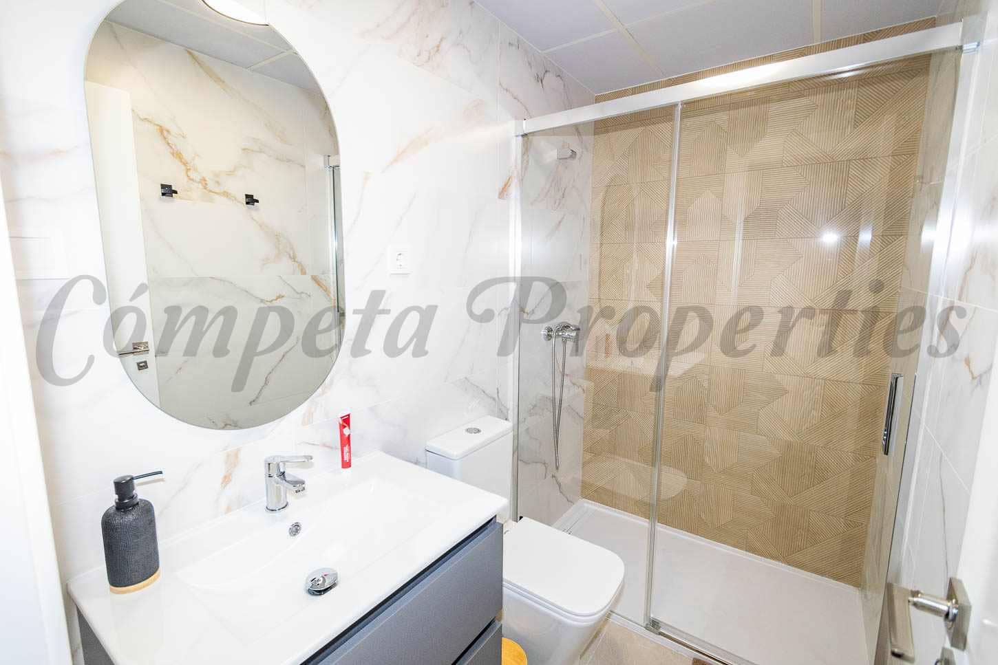 3 soveværelse Lejlighed til leje i Torrox-Costa med swimmingpool garage - € 1.500 (Ref: 9137423)