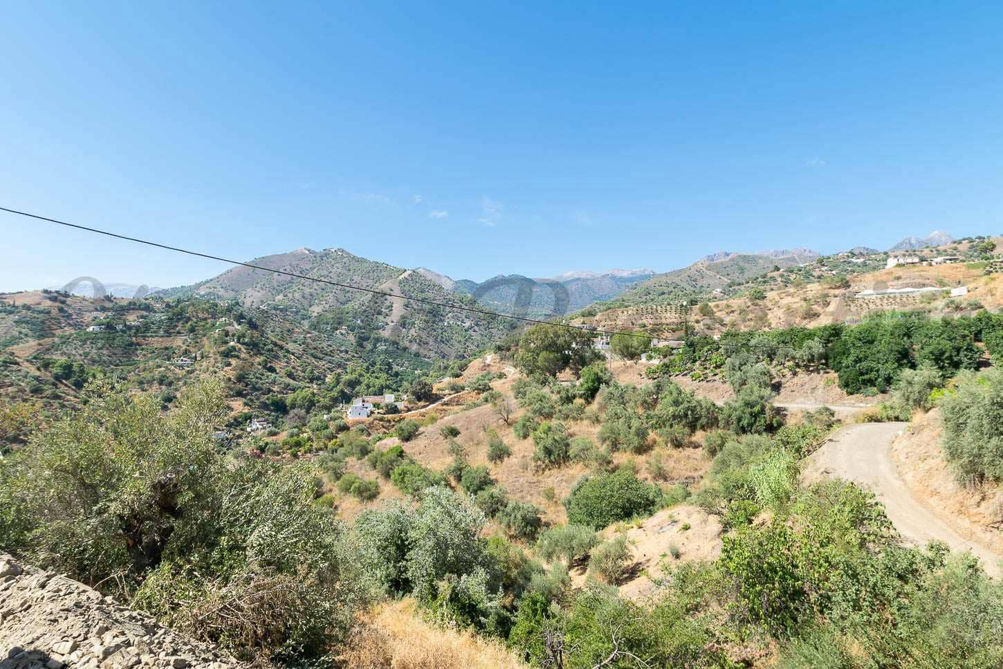 Maalaistalo myytävänä paikassa Torrox mukana 
autotalli - 117 500 € (Ref: 9144479)