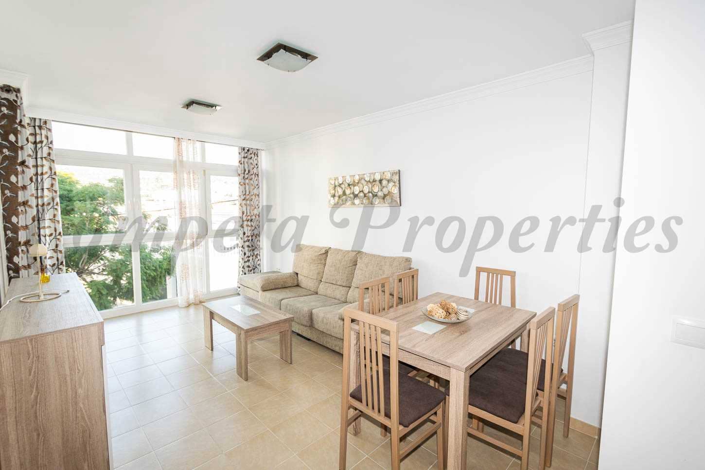 3 soveværelse Lejlighed til leje i Torrox - € 650 (Ref: 9154404)