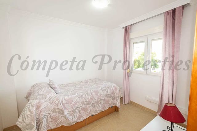 3 soveværelse Lejlighed til leje i Torrox - € 650 (Ref: 9154404)