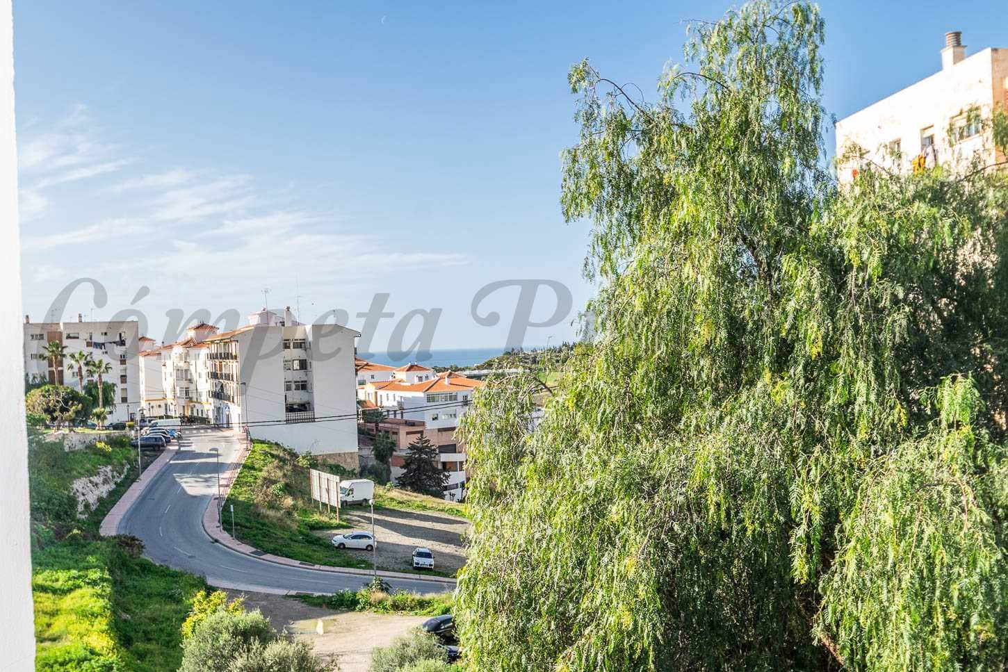 3 soveværelse Lejlighed til leje i Torrox - € 650 (Ref: 9154404)