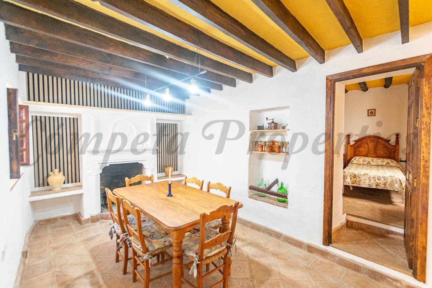 4 soveværelse Byhus til salg i Corumbela - € 128.000 (Ref: 9191358)