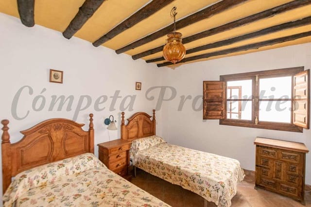 4 soveværelse Byhus til salg i Corumbela, Sayalonga - € 128.000 (Ref: 9191358)