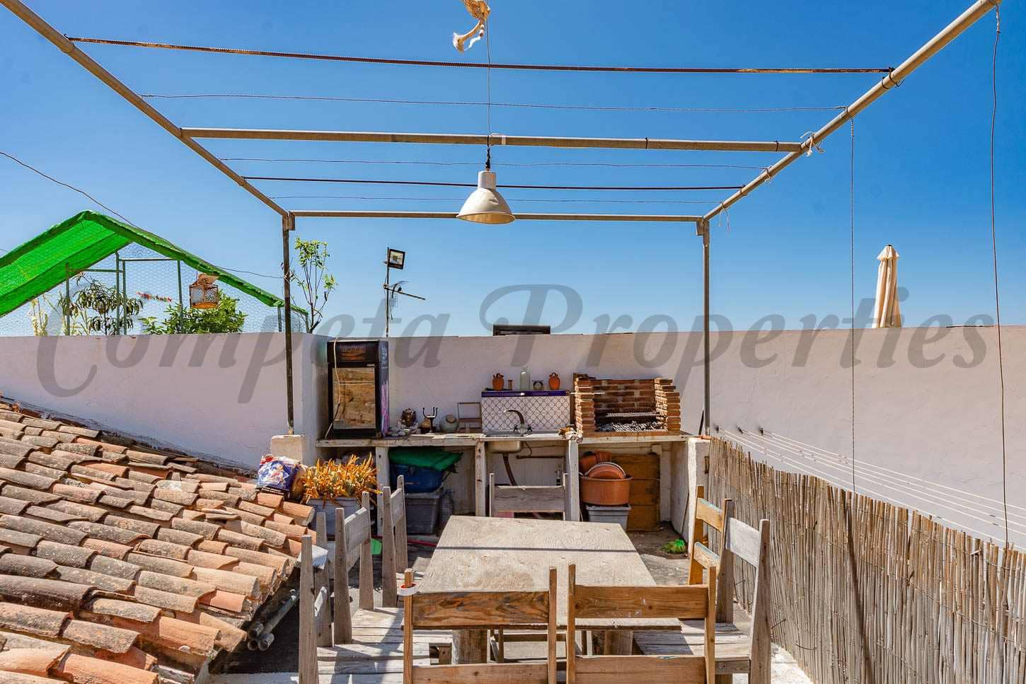 7 soveværelse Byhus til salg i Maro med garage - € 700.000 (Ref: 9191406)