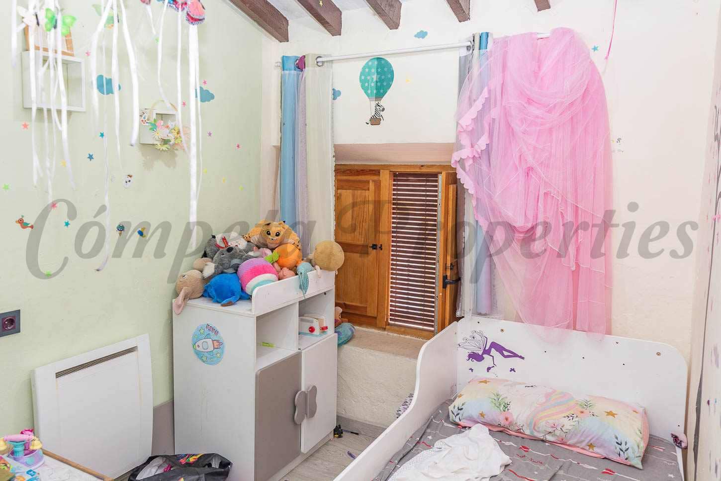 7 soveværelse Byhus til salg i Maro med garage - € 700.000 (Ref: 9191406)