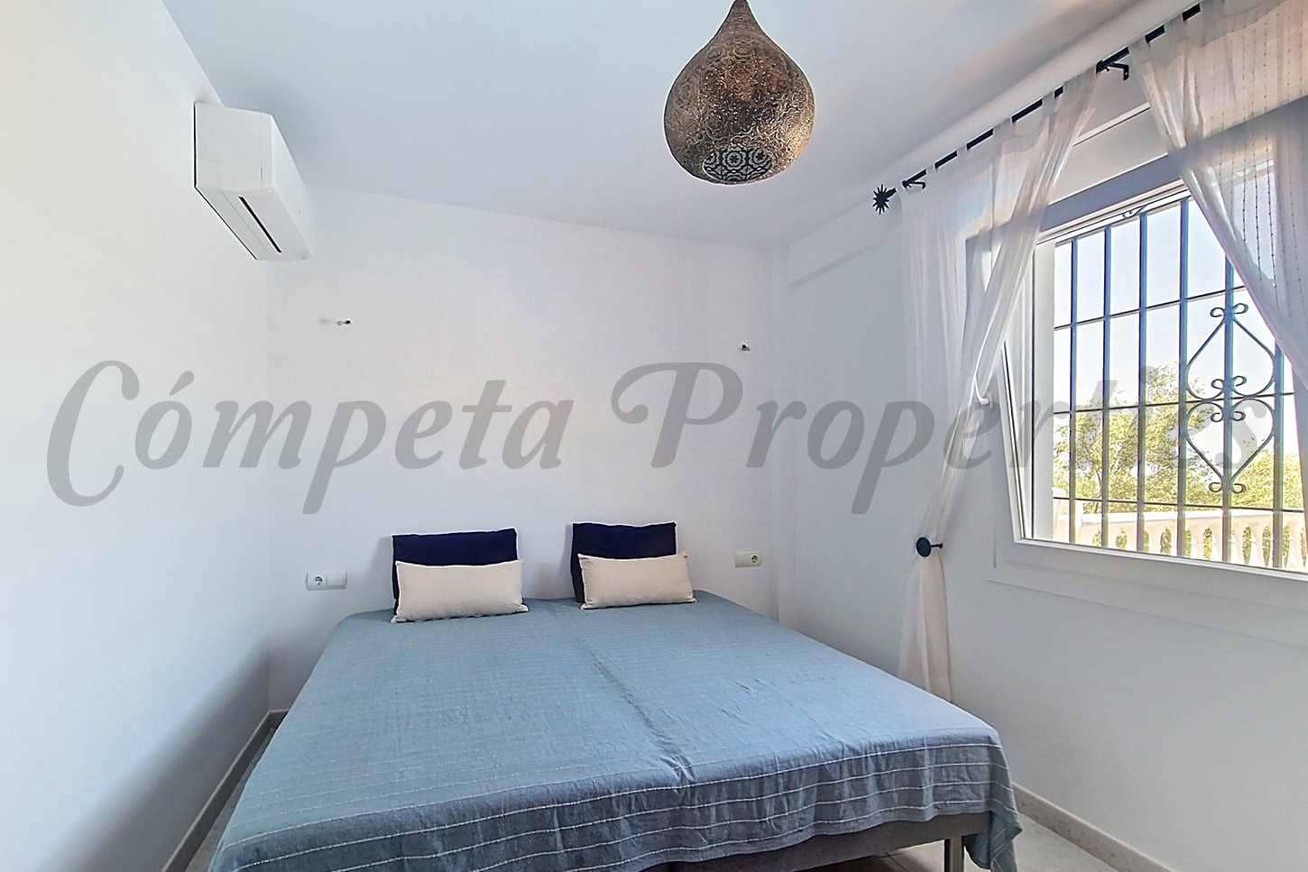 Finca/Landhuis te koop in Competa - € 295.000 (Ref: 9192984)