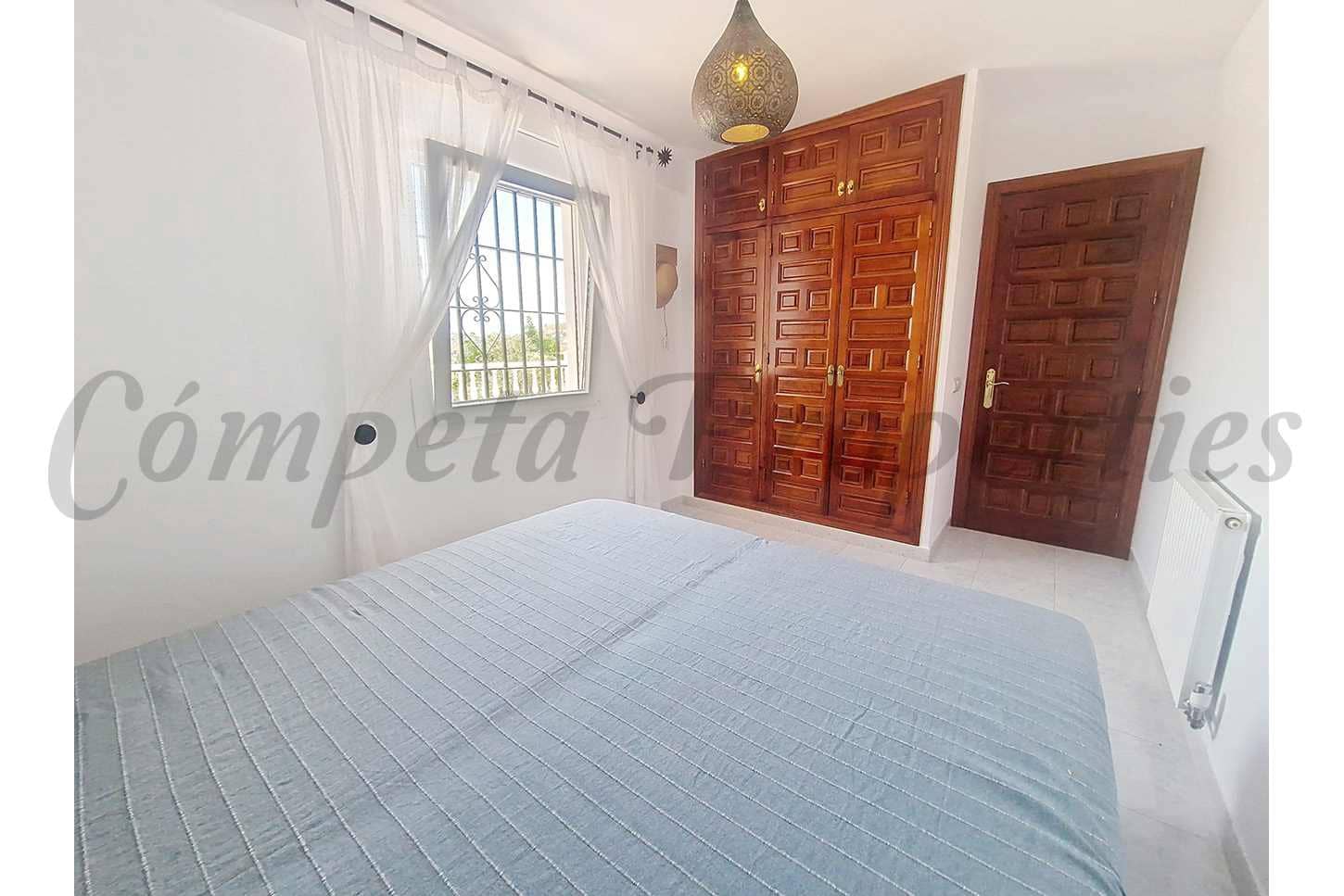 Finca/Landhuis te koop in Competa - € 295.000 (Ref: 9192984)