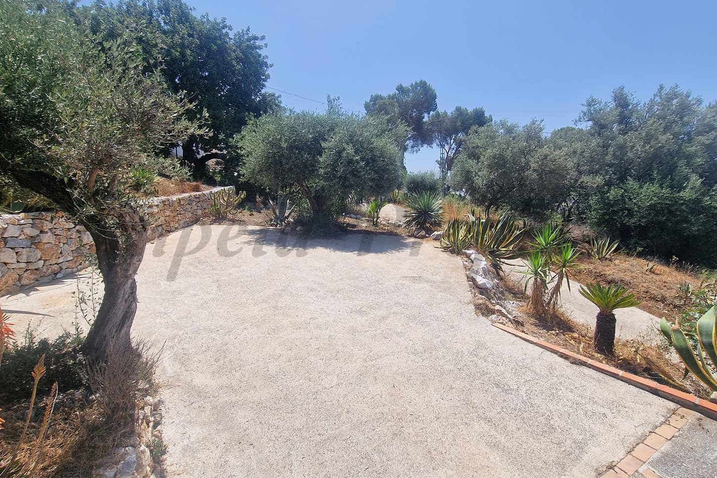 Finca/Landhuis te koop in Competa - € 295.000 (Ref: 9192984)