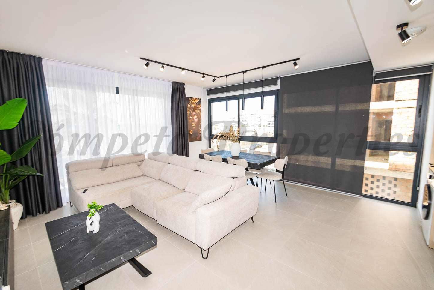 2 soveværelse Lejlighed til leje i Torrox-Costa med swimmingpool garage - € 1.100 (Ref: 9204913)