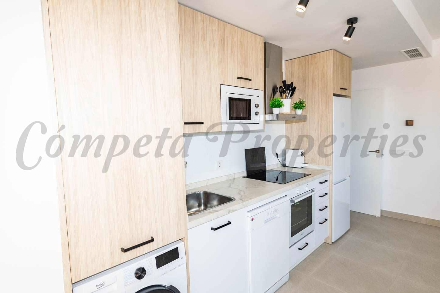 2 soveværelse Lejlighed til leje i Torrox-Costa med swimmingpool garage - € 1.100 (Ref: 9204913)