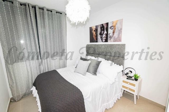 2 soveværelse Lejlighed til leje i Torrox-Costa, Torrox med swimmingpool garage - € 1.100 (Ref: 9204913)