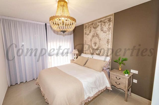 2 soveværelse Lejlighed til leje i Torrox-Costa, Torrox med swimmingpool garage - € 1.100 (Ref: 9204913)