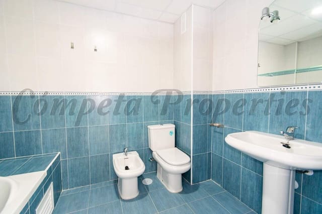 1 sovrum Lägenhet till salu i Torrox med garage - 188 000 € (Ref: 9204914)