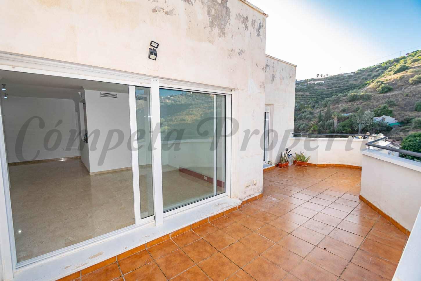 1 sovrum Lägenhet till salu i Torrox med garage - 188 000 € (Ref: 9204914)