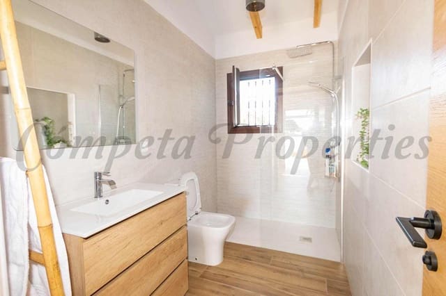 3 sovrum Finca/Hus på landet att hyra i Algarrobo Costa, Algarrobo med pool garage - 1 500 € (Ref: 9208673)