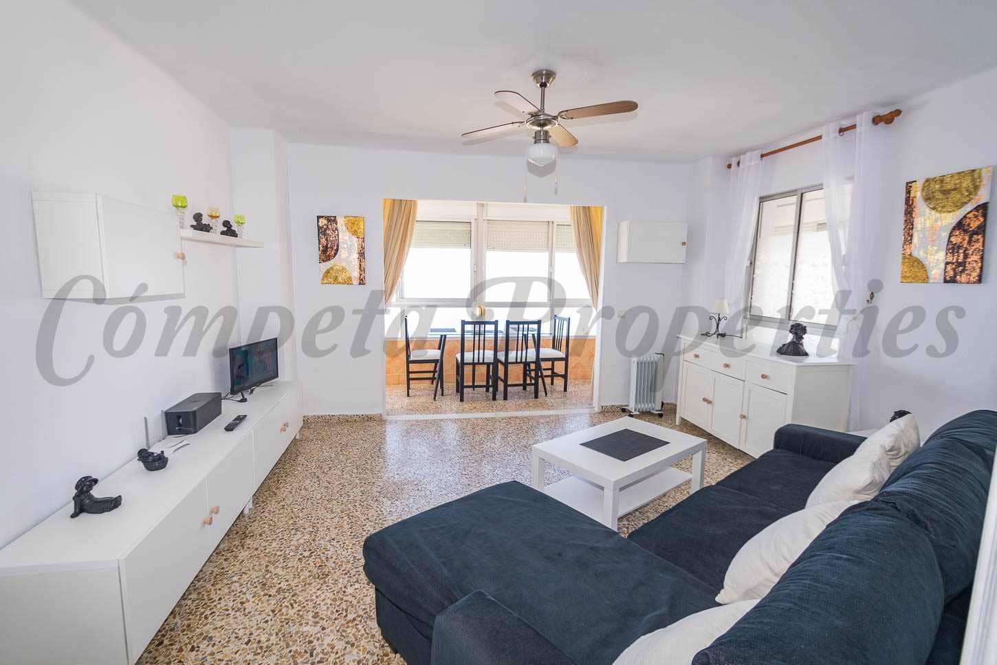 2 soveværelse Lejlighed til leje i Torrox-Costa med swimmingpool garage - € 900 (Ref: 9208849)