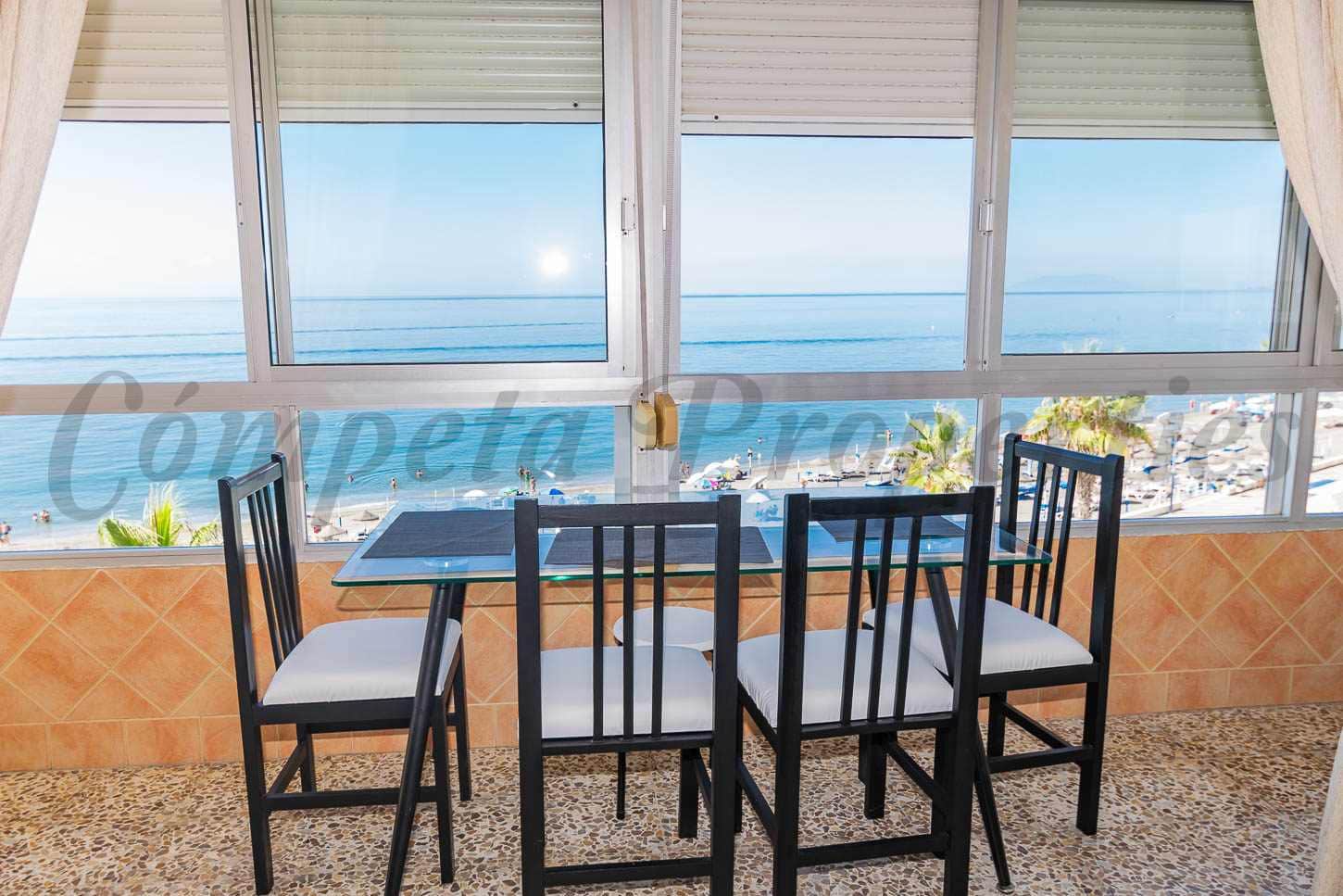 2 soveværelse Lejlighed til leje i Torrox-Costa med swimmingpool garage - € 900 (Ref: 9208849)