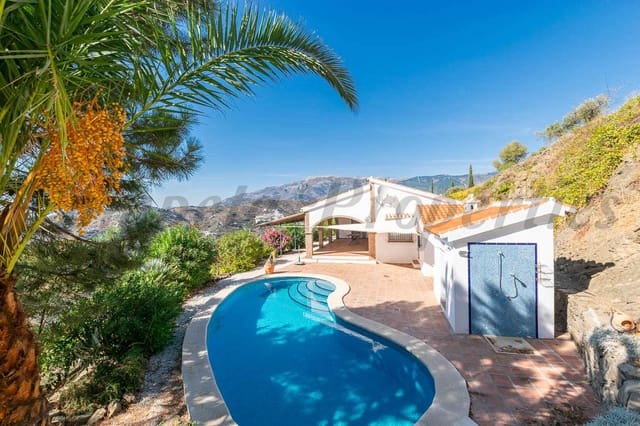 2 soveværelse Villa til salg i Sayalonga med swimmingpool garage - € 440.000 (Ref: 9210550)