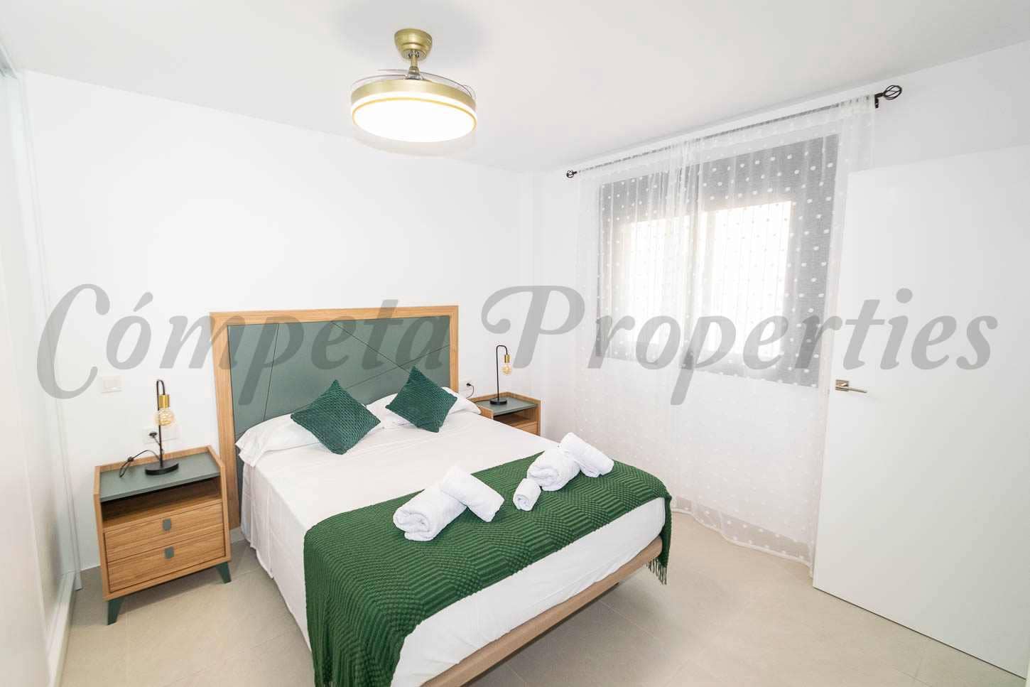 1 sypialnia Apartament do wynajęcia w Torrox-Costa z basenem garażem - 800 € (Ref: 9219353)