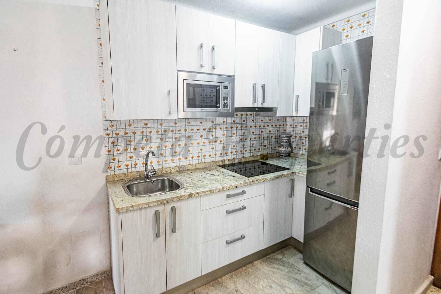 1 sovrum Lägenhet till salu i Torrox-Costa med pool - 239 000 € (Ref: 9235209)