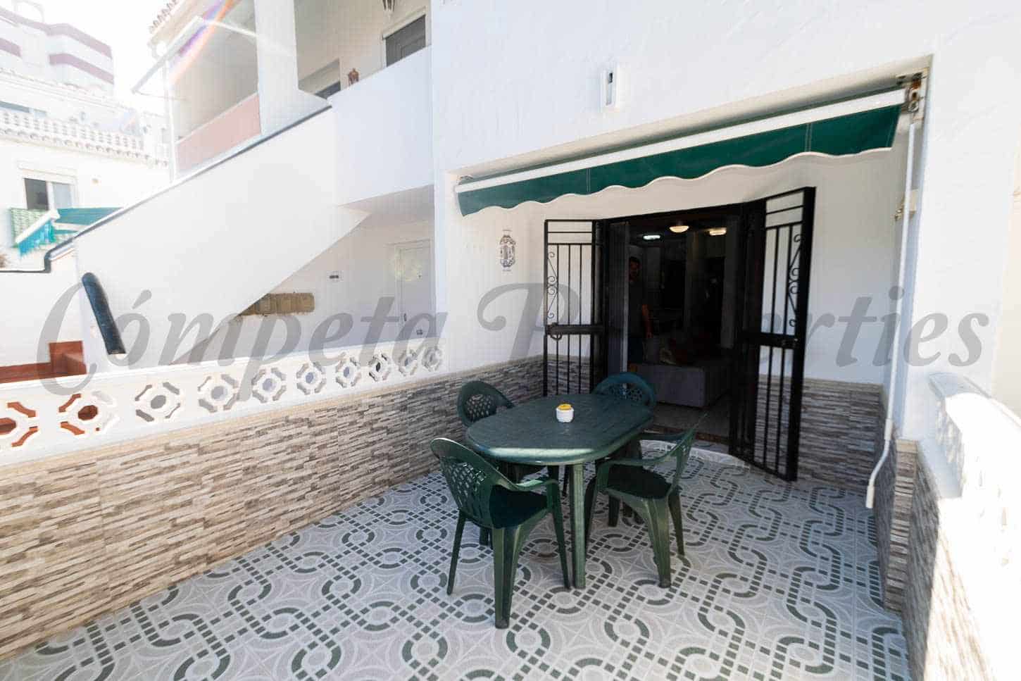 1 sovrum Lägenhet till salu i Torrox-Costa med pool - 239 000 € (Ref: 9235209)