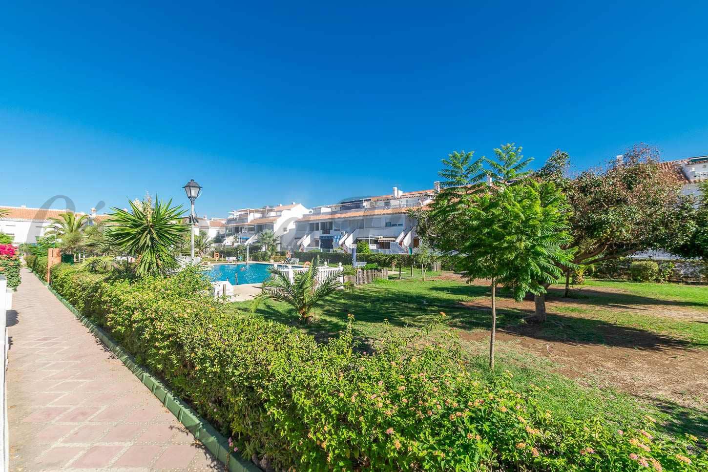 1 sovrum Lägenhet till salu i Torrox-Costa med pool - 239 000 € (Ref: 9235209)