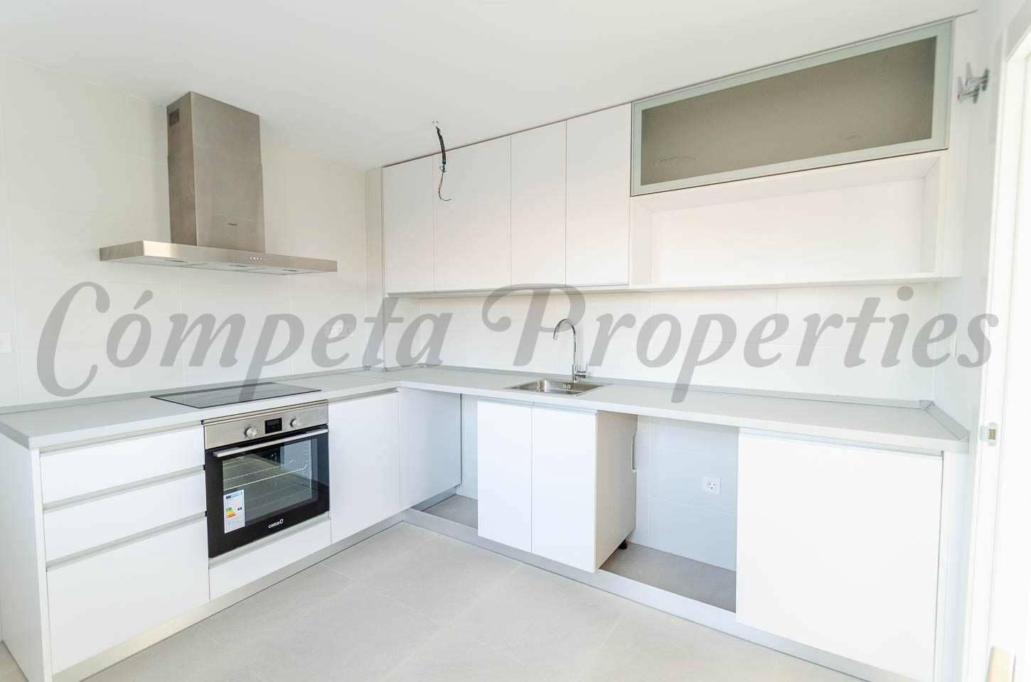 3 soverom Hus til salgs i Torre del Mar med svømmebasseng garasje - € 445 000 (Ref: 9235213)