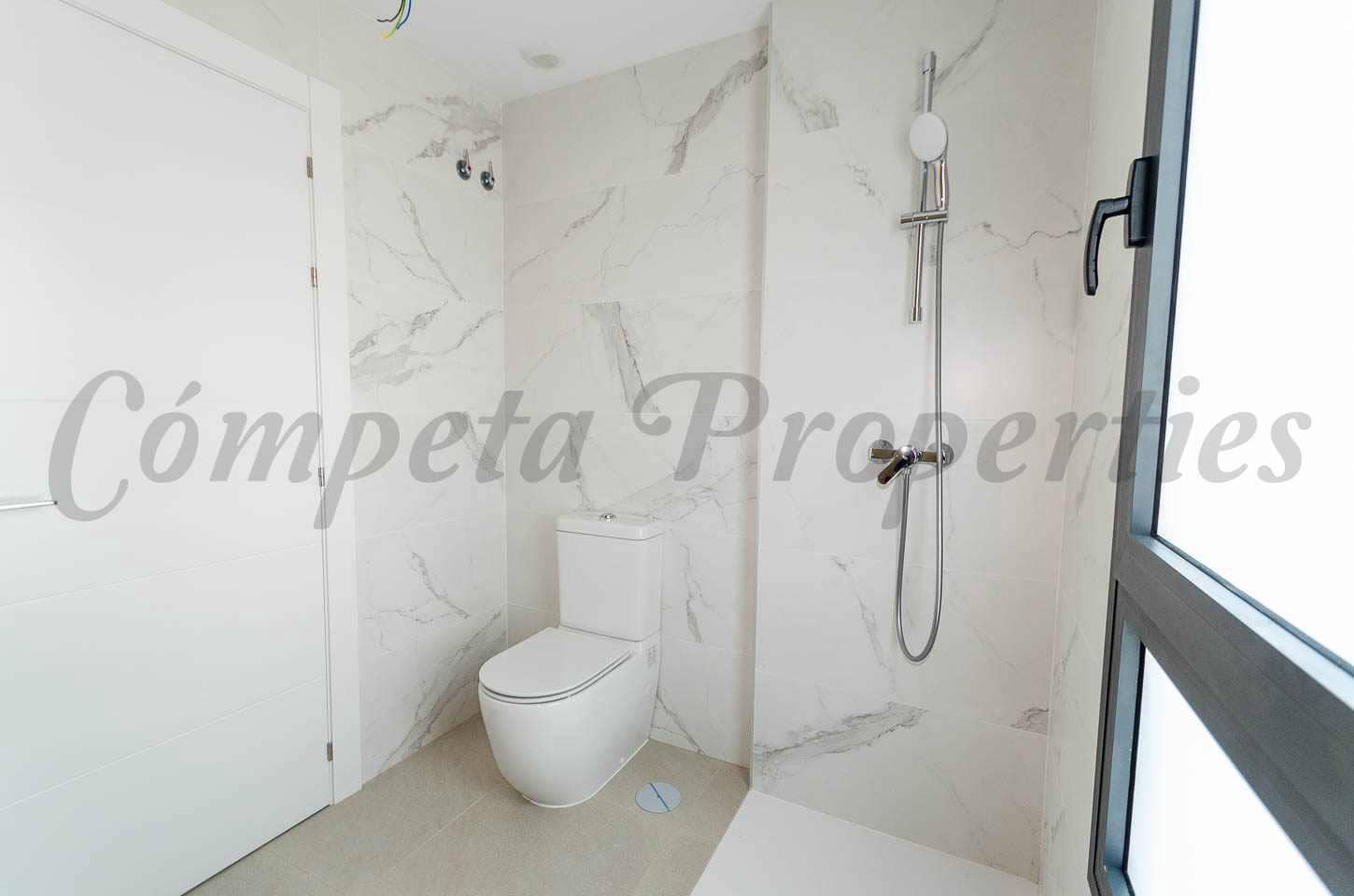 3 soverom Hus til salgs i Torre del Mar med svømmebasseng garasje - € 445 000 (Ref: 9235213)