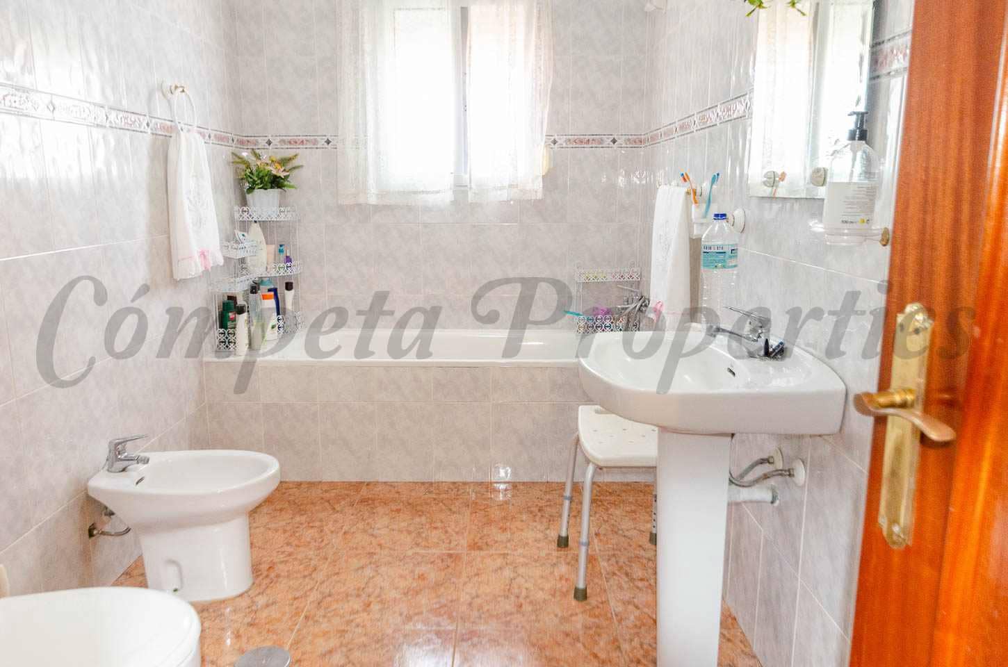 3 soveværelse Finca/Landehus til salg i Almayate med swimmingpool - € 480.000 (Ref: 9245644)