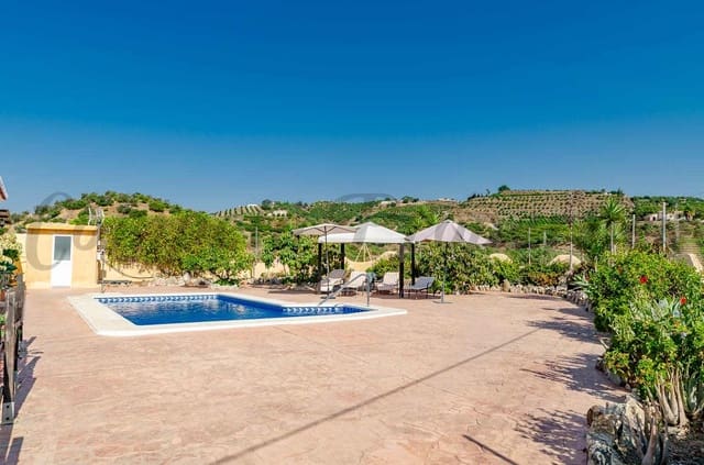 3 slaapkamer Finca/Landhuis te koop in Almayate, Vélez-Málaga met zwembad - € 480.000 (Ref: 9245644)