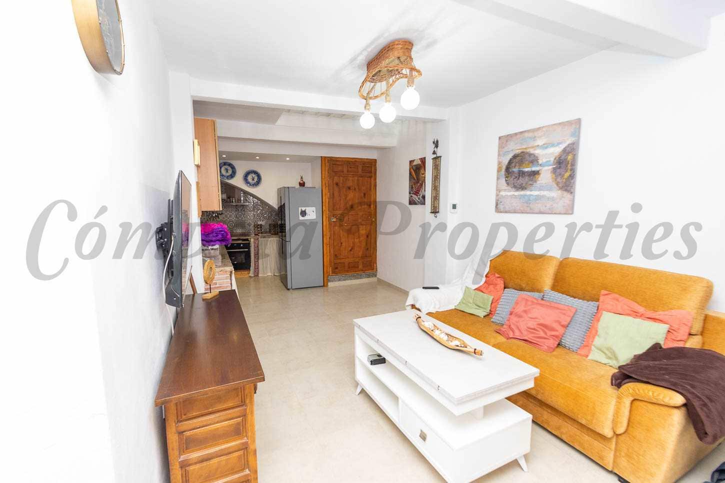 2 makuuhuone Omakotitalo myytävänä paikassa Torrox - 199 000 € (Ref: 9249095)