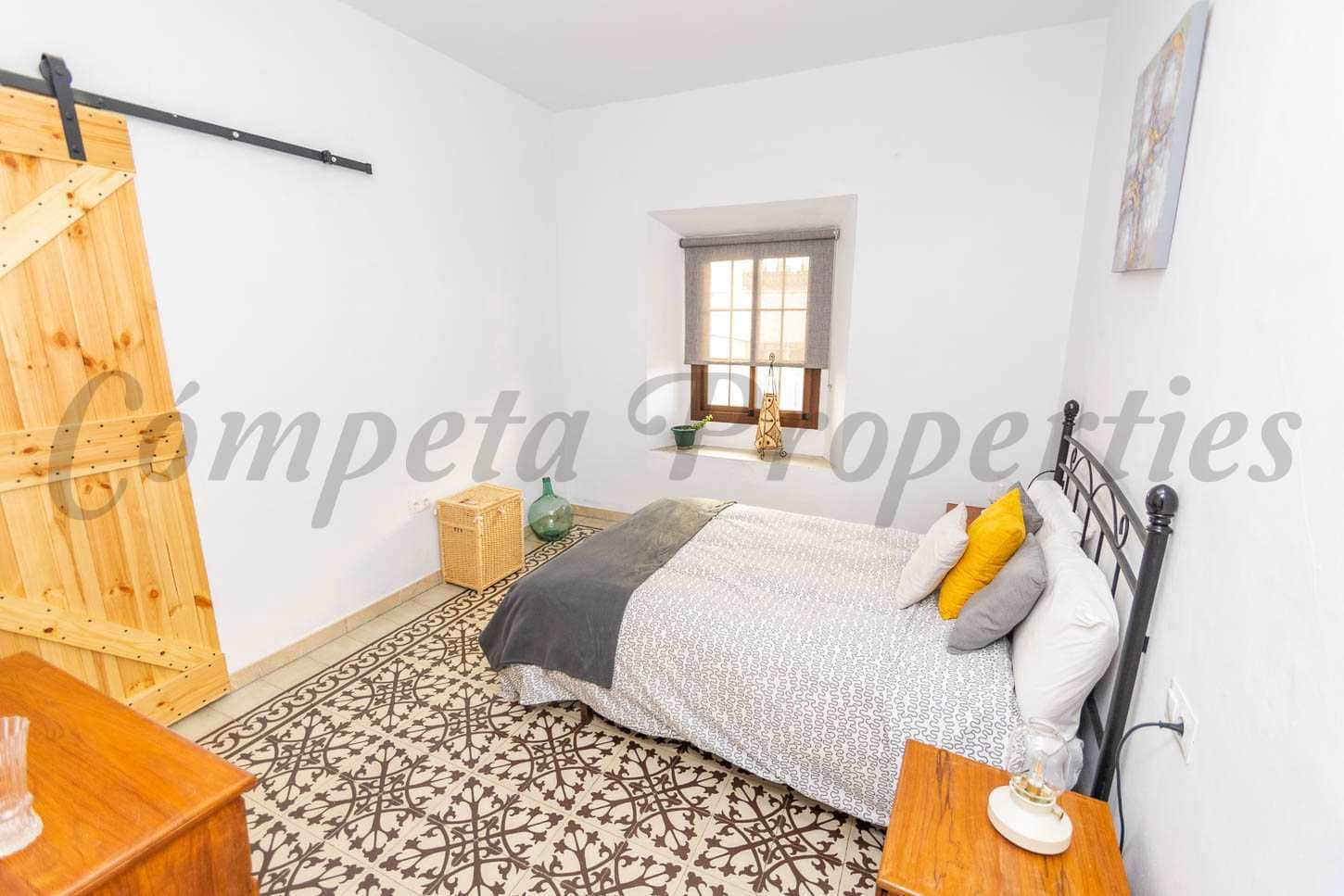 2 makuuhuone Omakotitalo myytävänä paikassa Torrox - 199 000 € (Ref: 9249095)